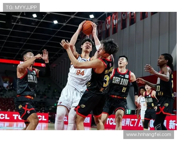 足球运动员西装CBA：当篮球和足球交汇